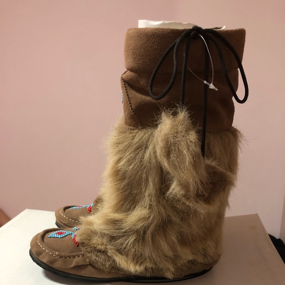 Steven Madden fleece boots ! - Picture 2 of 7